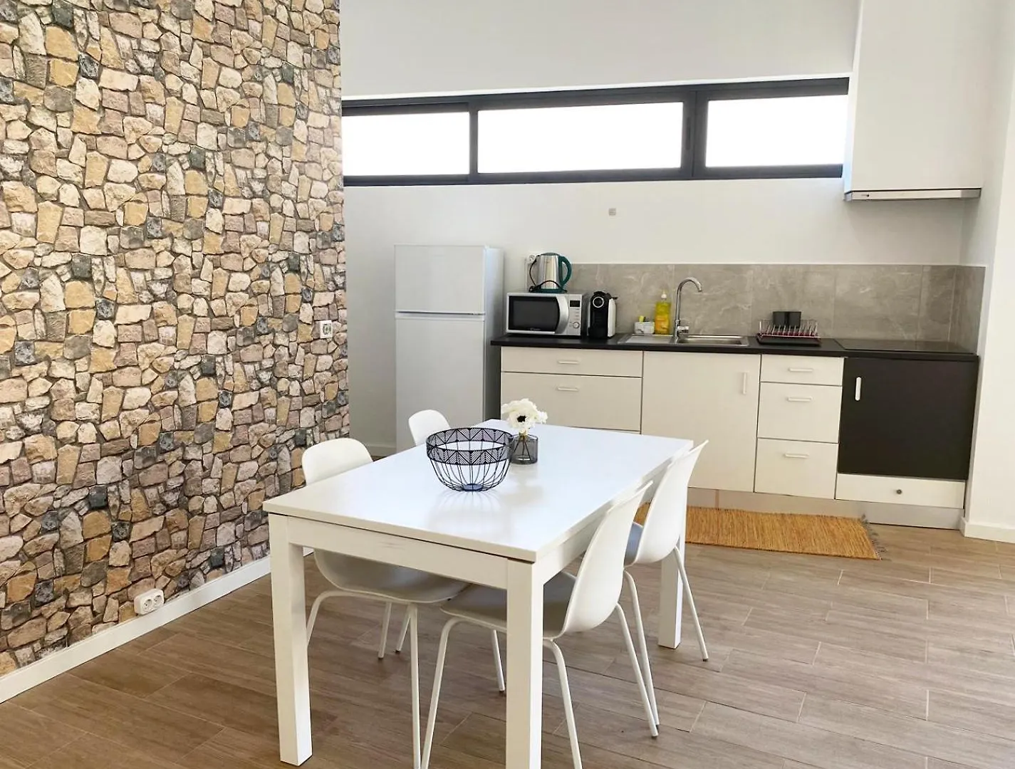 Machico Flat Center Near Beach W Parking 0*, Machico (Madeira)